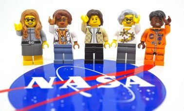 legonasa capa 378x228 - Conheça As Miniaturas LEGO Das Mulheres Cientistas E Astronautas Da NASA