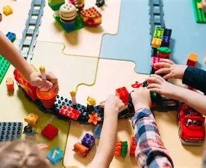 Entre Brinquedos e Teorias: A Revolução Cognitiva de Piaget